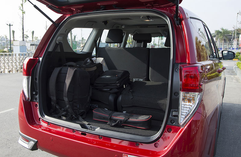Toyota Innova Venturer giá 855 triệu tại Việt Nam Toyota Innova Venturer giá 855 triệu tại Việt Nam